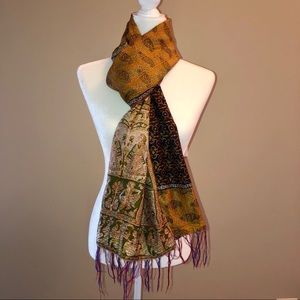 Beautiful Lightweight Tapestry Scarf with Fringe